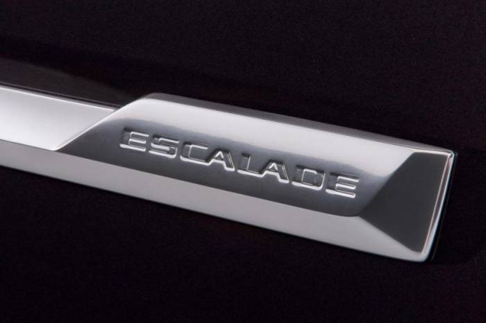 Cadillac    Escalade (46 )