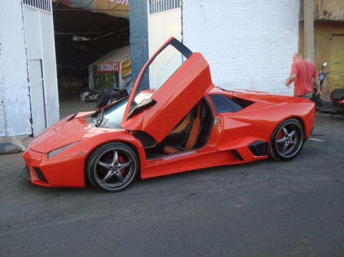  Lamborghini Reventon (15 )