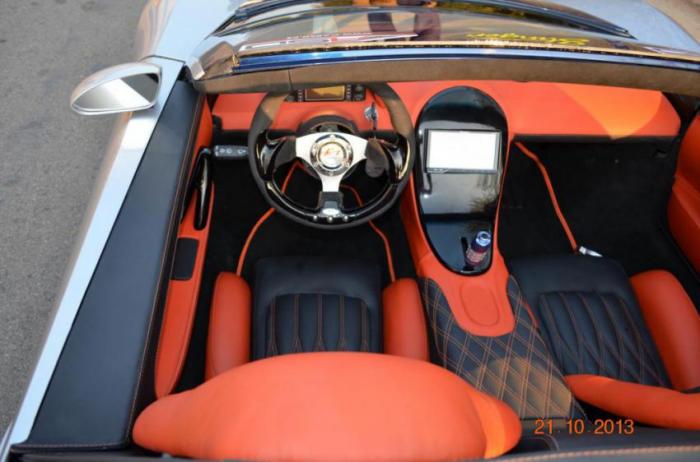  Bugatti Veyron   (25 )