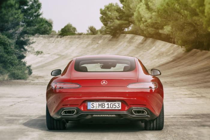 Mercedes-AMG GT 2015:     (10 +)