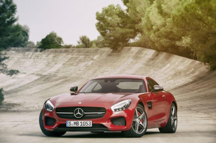 Mercedes-AMG GT 2015:     (10 +)