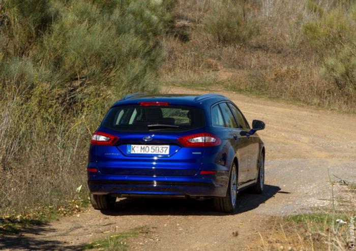   Ford Mondeo 2015 (32 ) 