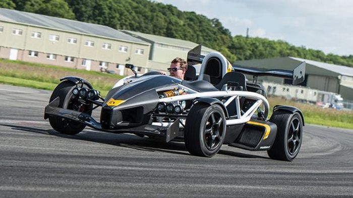 - Ariel Atom 3.5R (14 )