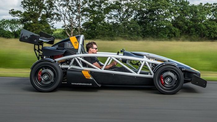 - Ariel Atom 3.5R (14 )