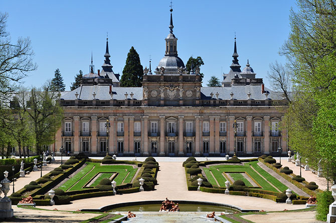 10 замков и дворцов Испании (20 фото)