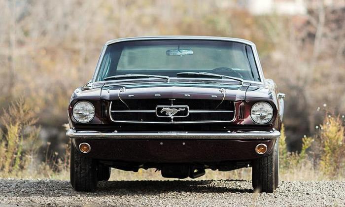   Ford Mustang "Shorty" (16 )