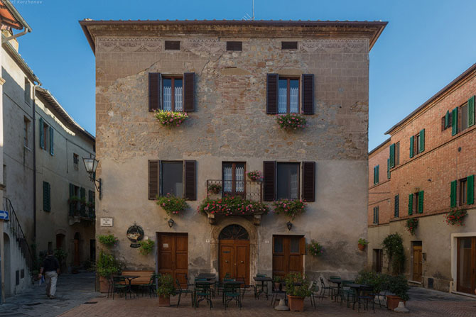    : Pienza (60 )