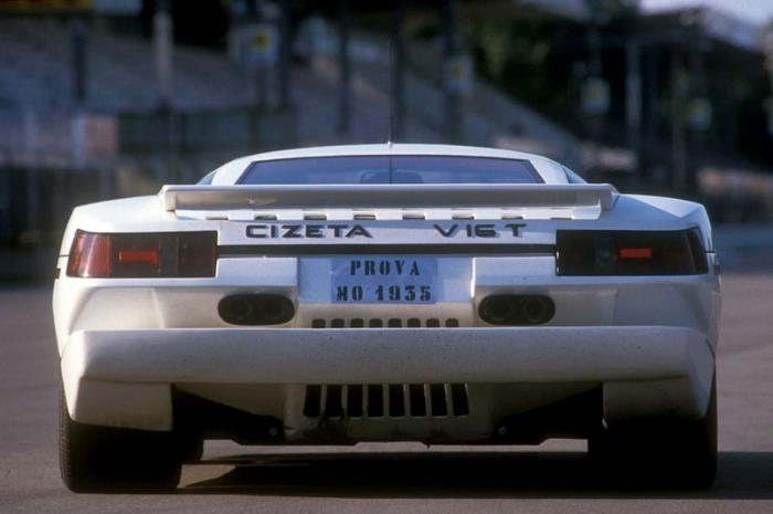    - Cizeta Moroder V16T (15 )