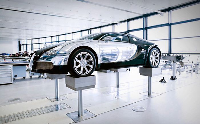     Bugatti Veyron (28 )