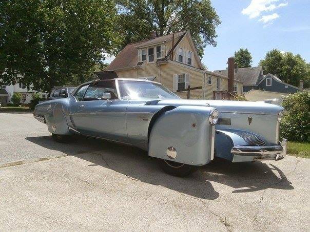 8  - Tucker Torpedo Prototype II Replica 1946 (8 )