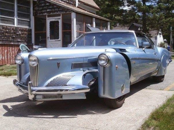 8  - Tucker Torpedo Prototype II Replica 1946 (8 )