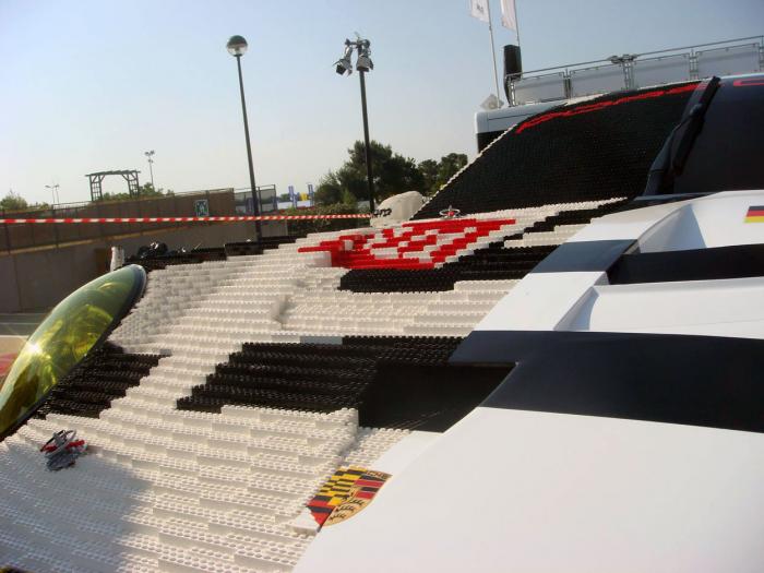 Porsche 911 RSR из конструктора Lego (11 фото)