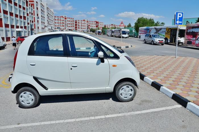 Tata Nano -      (17 )