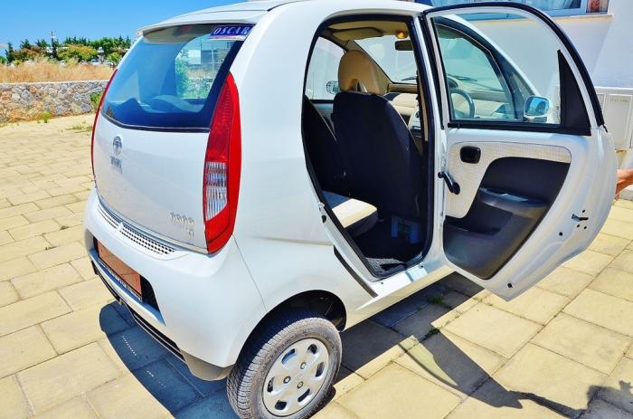 Tata Nano -      (17 )