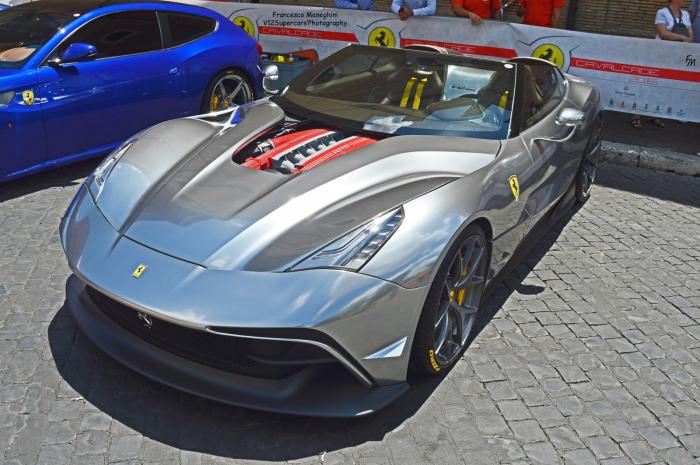  Ferrari F12 TRS   (8 )