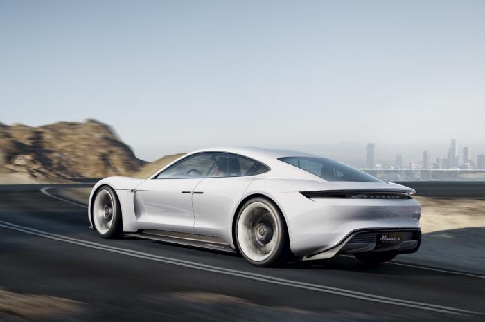   Mission E  Porsche (28 )