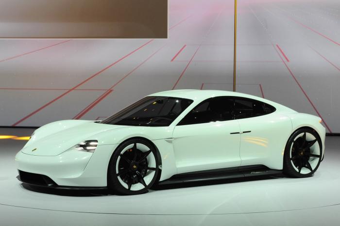   Mission E  Porsche (28 )