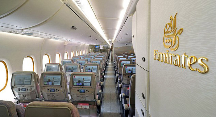  Emirates Airline   Airbus A380 (7 )