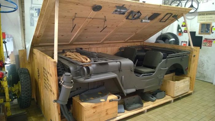 Willys MB Jeep     (12 )