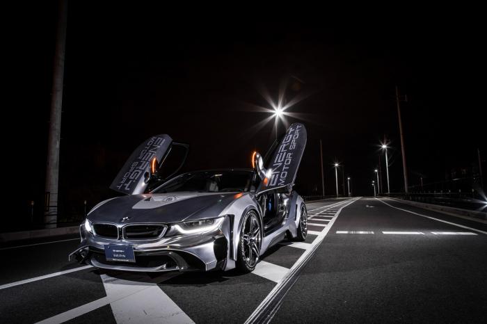 BMW i8 Cyber Edition -    (20 )