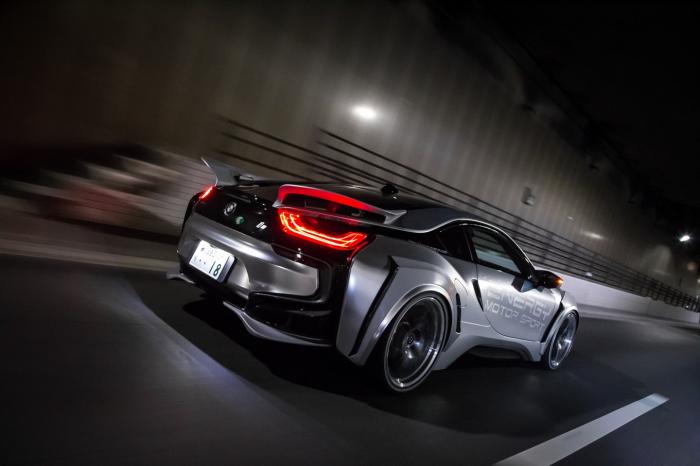 BMW i8 Cyber Edition -    (20 )