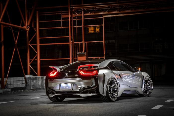 BMW i8 Cyber Edition -    (20 )