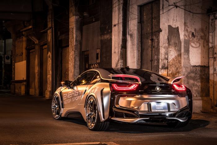 BMW i8 Cyber Edition -    (20 )