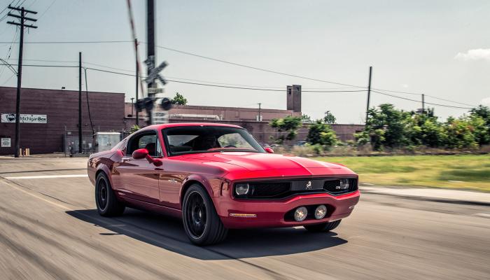 Equus Bass 770 -  Mustang   (14 )