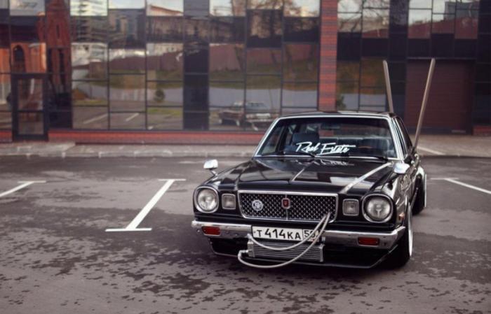 Toyota Cressida 1978    (9 )