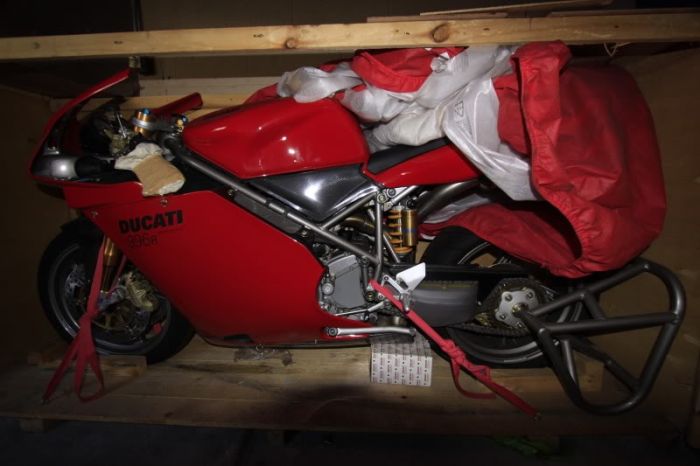   Ducati 996R   10     (10 )
