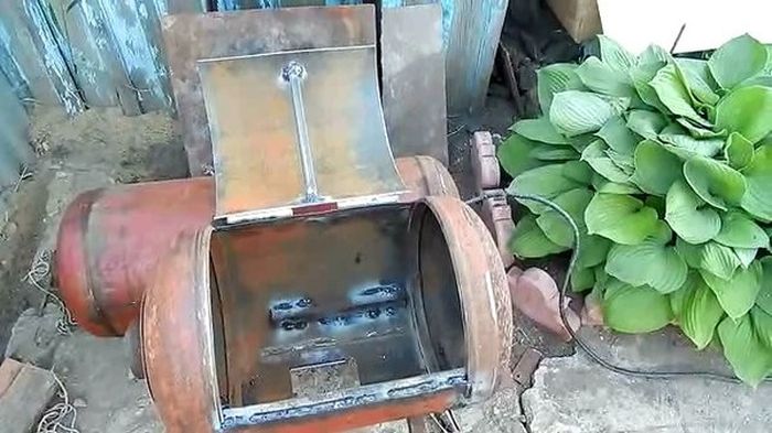 Мангал-коптильня из газовых баллонов своими руками (25 фото)