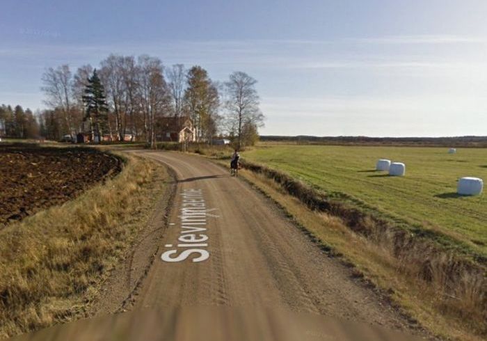      Google Street View (5 )