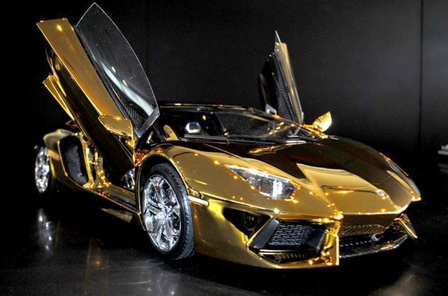      Lamborghini  400 000 ? (13 )