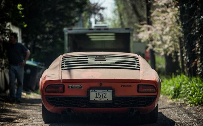   Lamborghini  28    (28 )