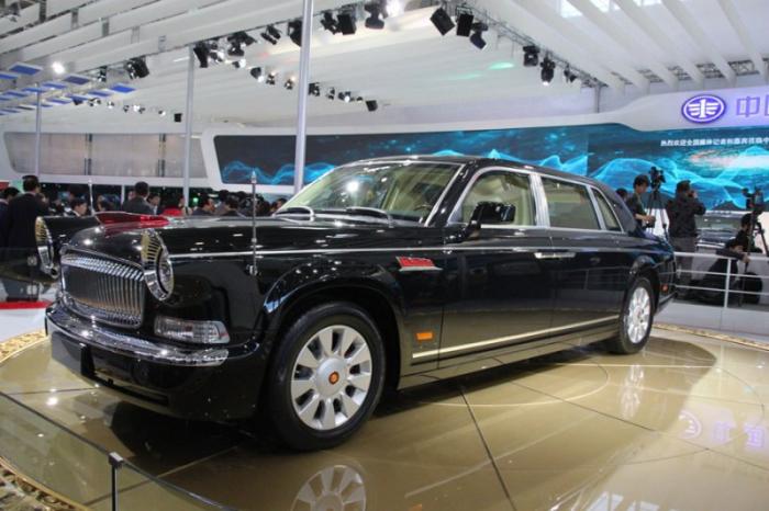 FAW HongQi HQE -    (17 )