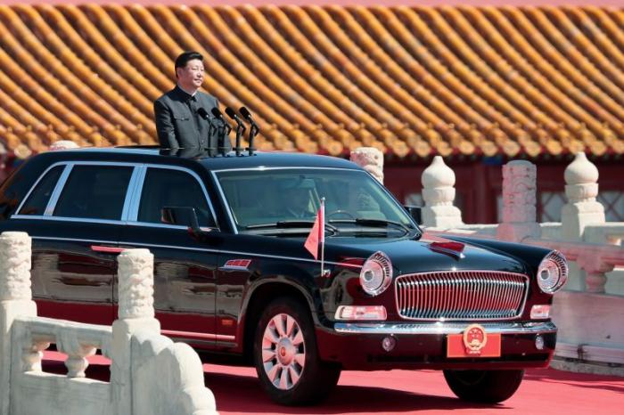 FAW HongQi HQE -    (17 )