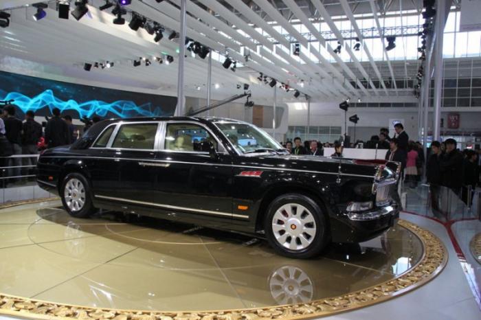 FAW HongQi HQE -    (17 )