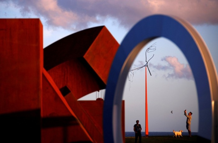      Sculpture by the Sea  (18 )