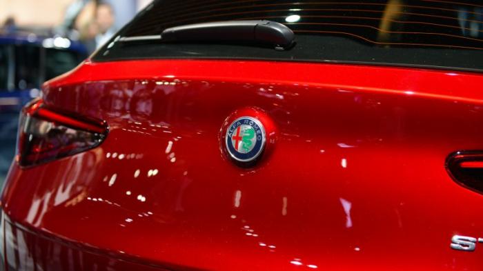  Alfa Romeo    - (25 )