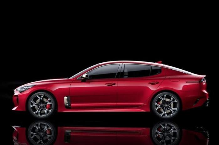 KIA   Stinger GT V6 (17  + 1 )