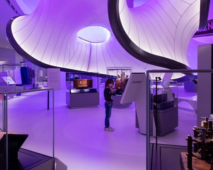  :   Zaha Hadid Architects (21 )