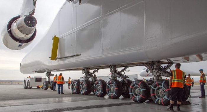          Stratolaunch (10 )