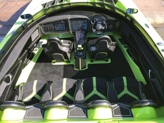     Lamborghini Aventador SV      (18  +)