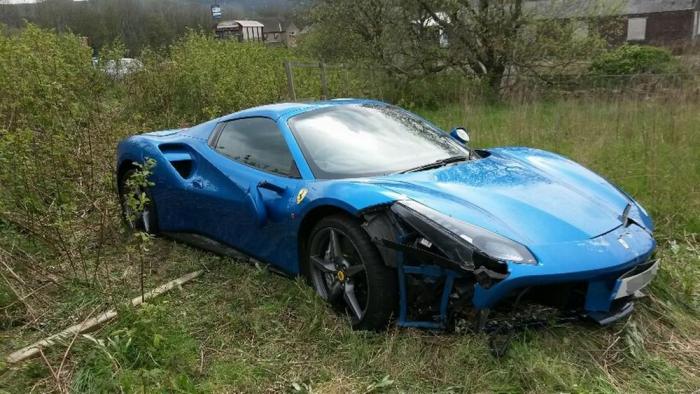       Ferrari 488 GTB (5 )