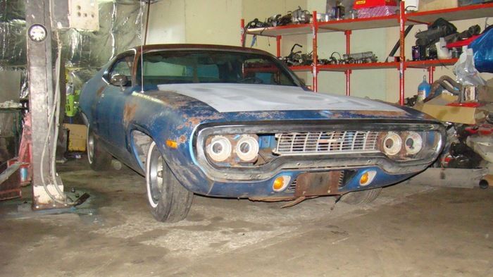     Plymouth Roadrunner 1971  (22 )