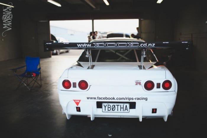   Nissan GT-R    (20 )