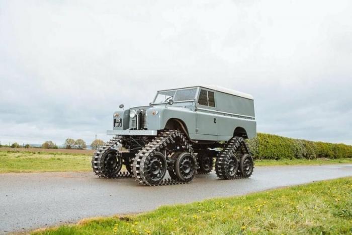 Cuthbertson:   Land Rover Series II   (14 )