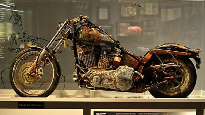 Harley-Davidson,      (10 )