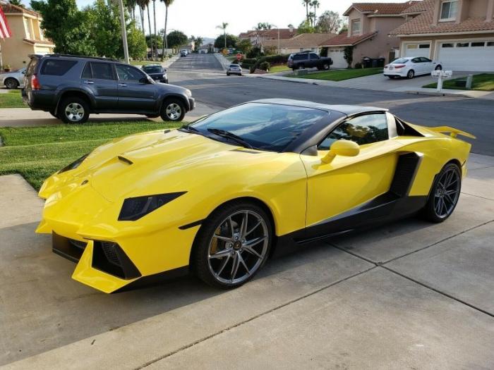   Pontiac GTO   Lamborghini Aventador